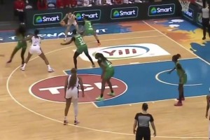 降维打击？凯特琳·克拉克美国女篮首秀，砍下17分12助4三分