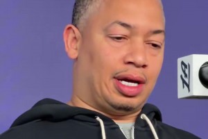 泰伦卢：对阿德巴约拿83分并不意外，这年头三分投太多了，肯定会有人80+的