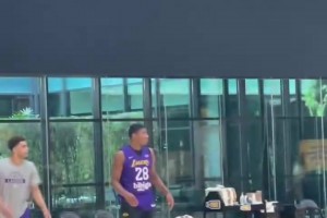 靠你撑产量了！八村塁今日训练视频！